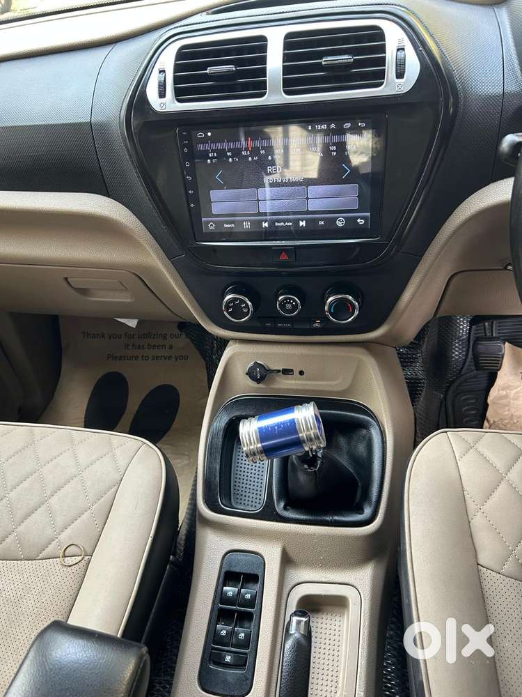Mahindra Tuv 300 T10, 2018, Diesel
