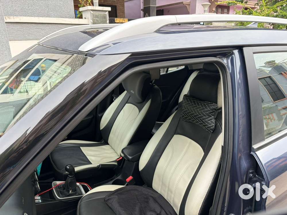 Hyundai Venue Petrol Manual 2021