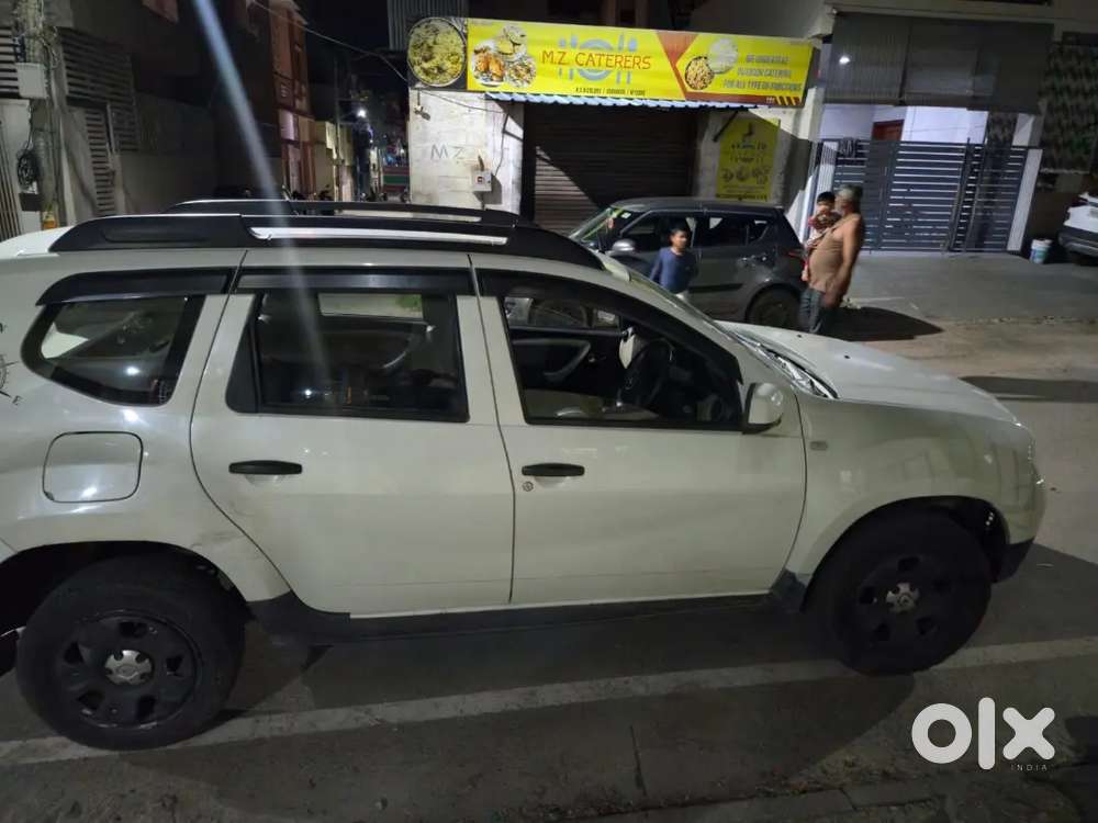 Renult Duster 2nd Owner 2015 Model In Good Condition