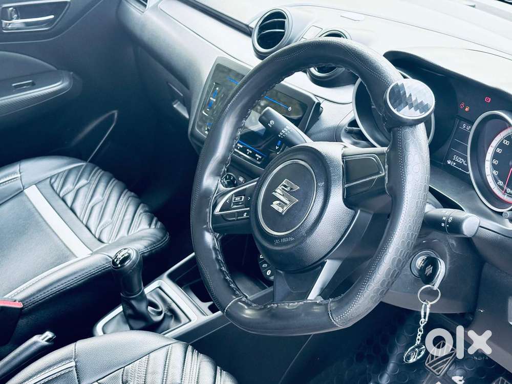 Maruti Suzuki Swift Vxi + Manual, 2022, Petrol