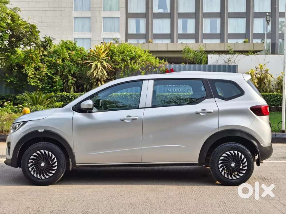 Renault Triber 1.0 Rxe, 2021, Petrol