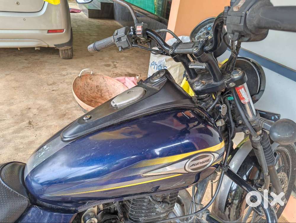 Bajaj Avenger Street 2018