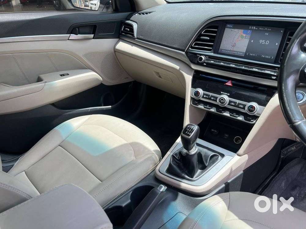 Hyundai Elantra Crdi Leather, 2021, Diesel