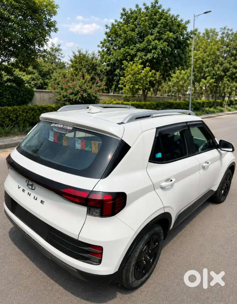Hyundai Venue 1.2 S Plus Diesel Manual 2024