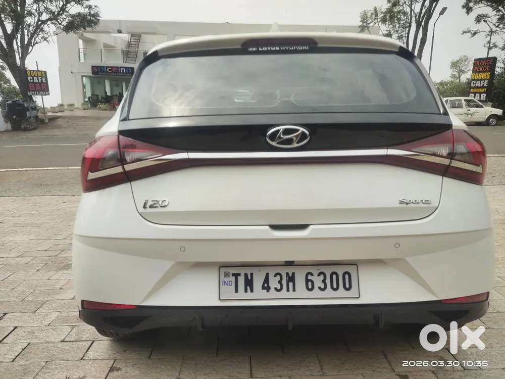 Hyundai New I20 Ivt 2022 Petrol 18327 Km Driven For Sale