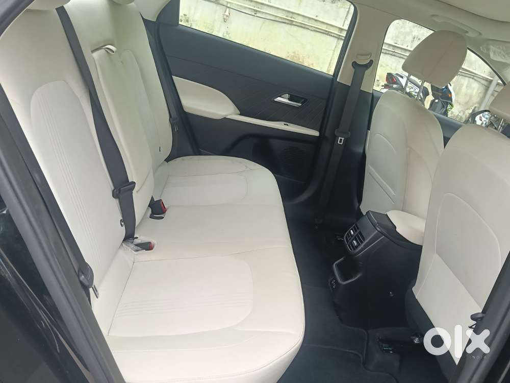 Hyundai Verna 1.5 Sx Ivt, 2024, Petrol