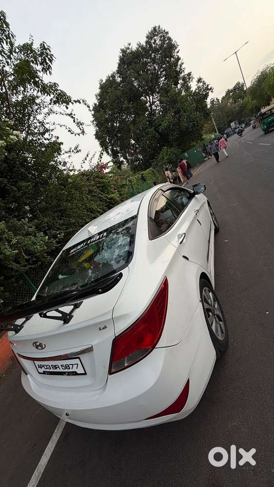 Hyundai Fluidic Verna 2015