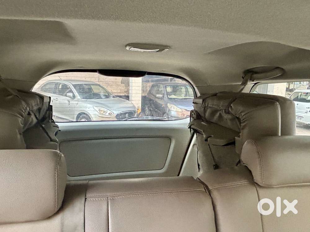 Toyota Innova 2.5 G (diesel) 8 Seater Bs Iv, 2011, Diesel