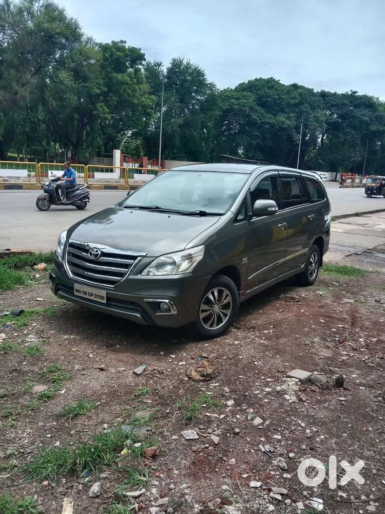 Toyota Innova 2013 Diesel Well Maintained