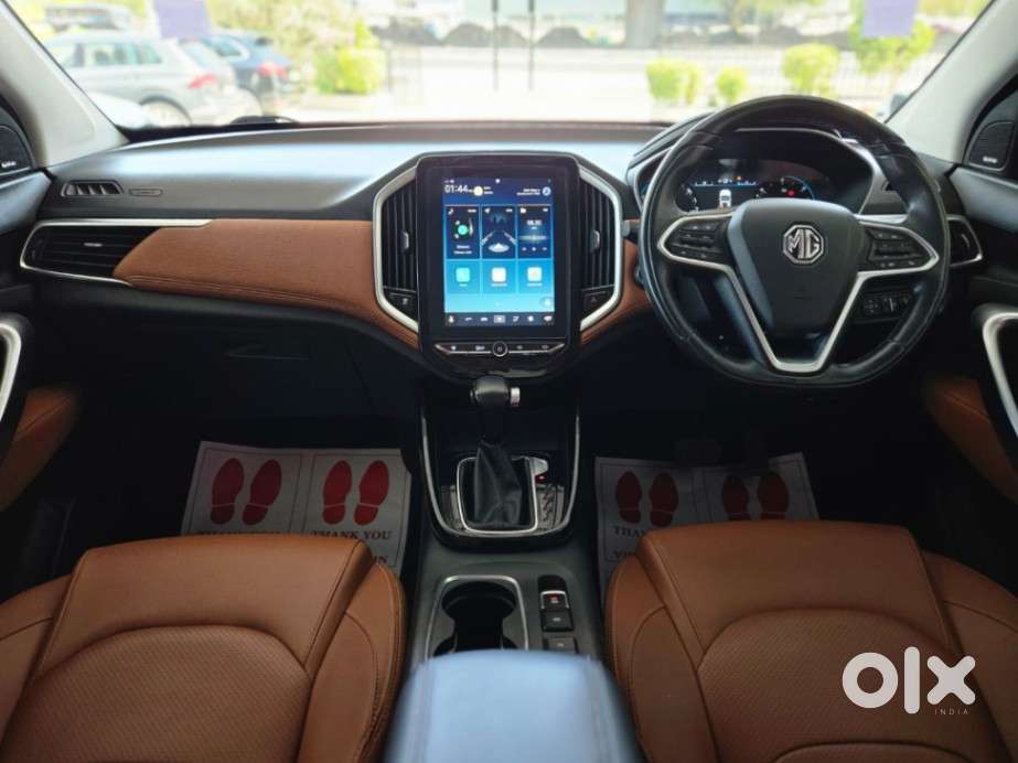 Mg Hector Plus Sharp Cvt, 2023, Petrol