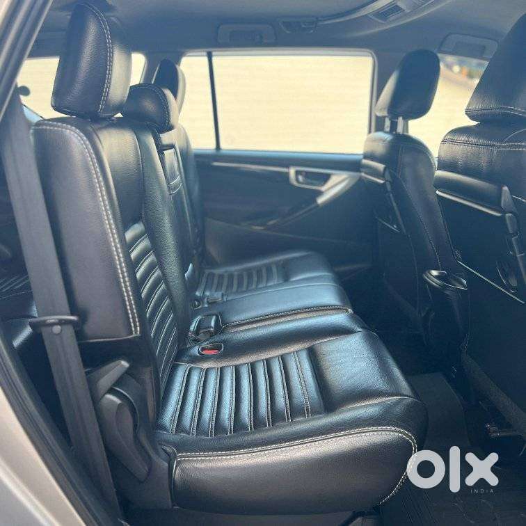 Toyota Innova Crysta 2.4 V, 2017, Diesel