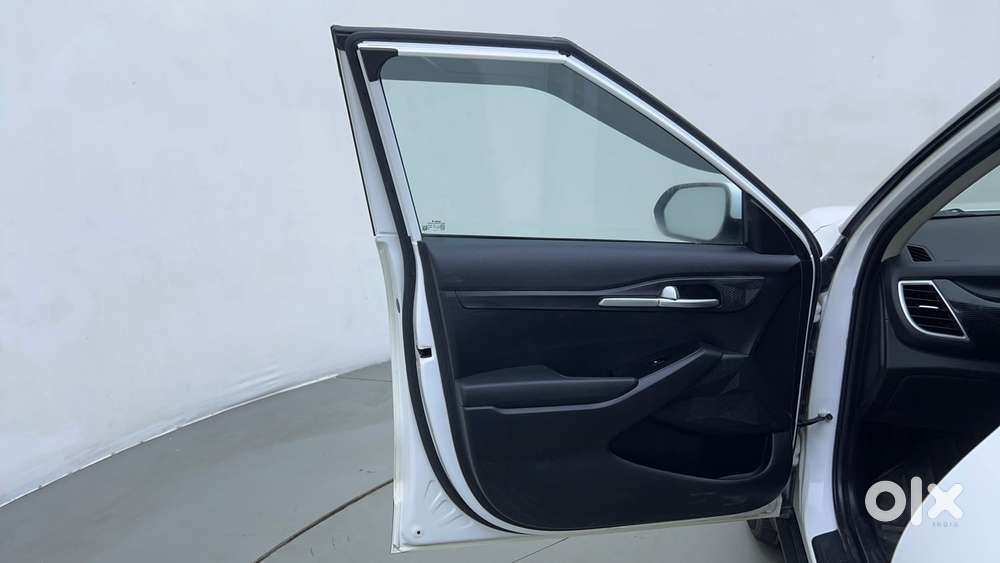 Kia Seltos 1.5 Htk+, 2023, Petrol