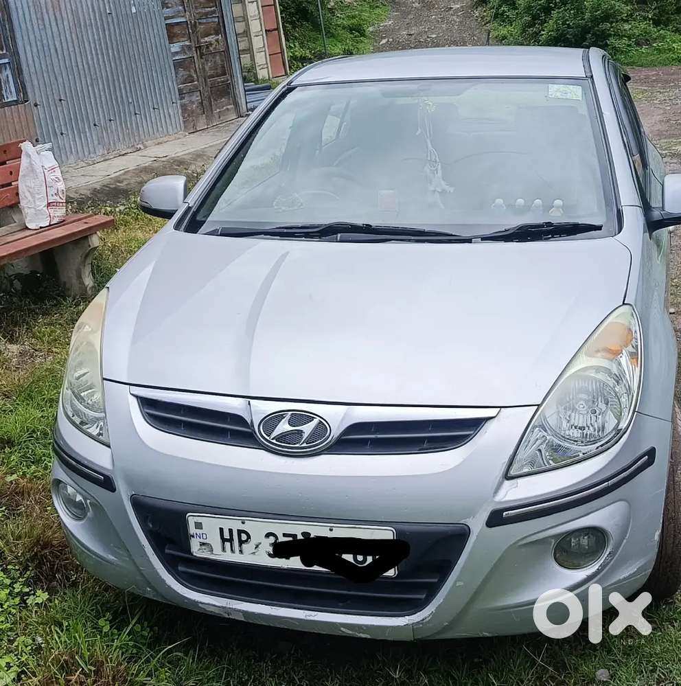 Hyundai I20 2011 Petrol 70000 Km Driven.