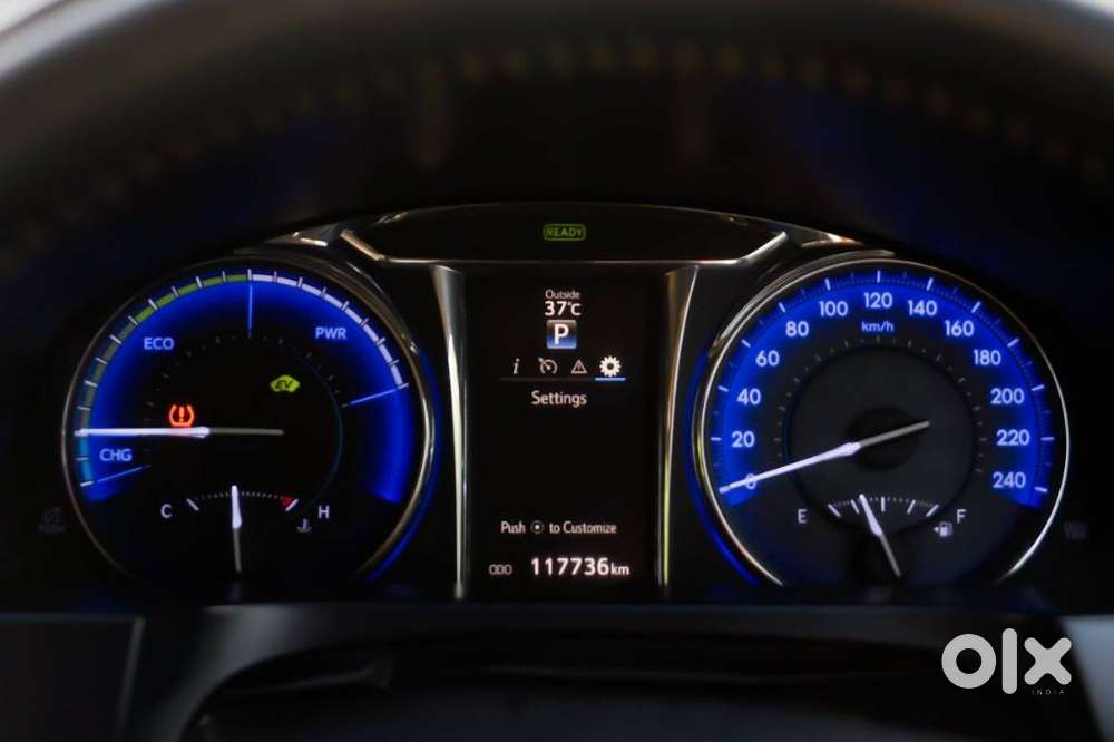 Toyota Camry Hybrid 2.5, 2017, Cng & Hybrids