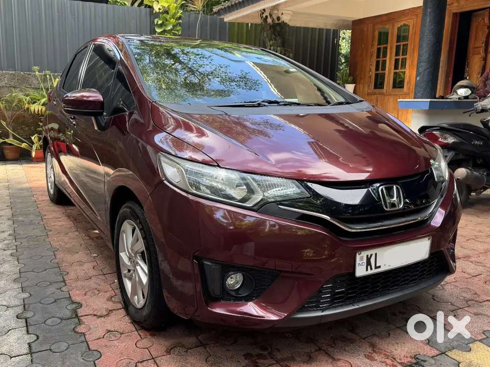  Honda Jazz V Petrol &ndash; 2018 Model | 1st Owner | 30,000 Km