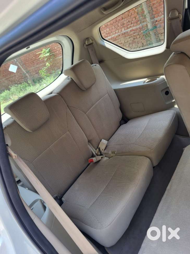 Maruti Suzuki Ertiga Vxi Shvs, 2023, Petrol