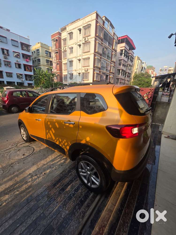 Renault Triber Rxz Easy-r Amt, 2026, Petrol