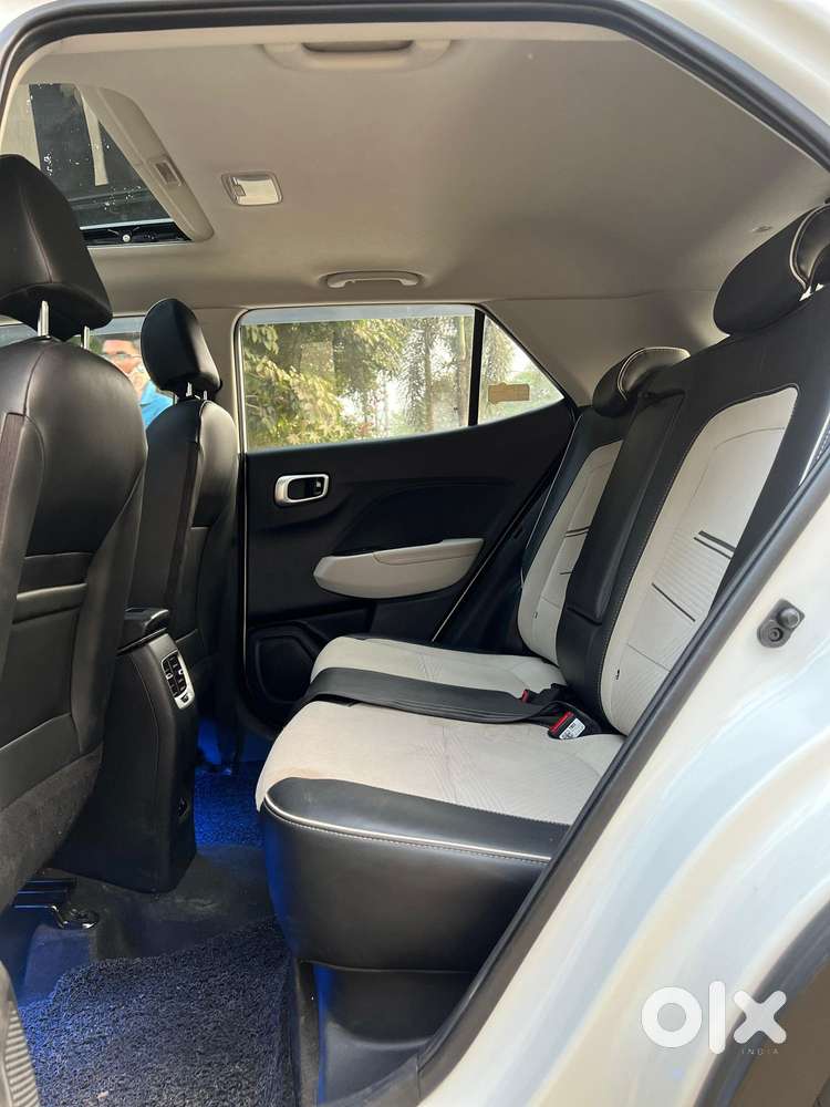 Hyundai Venue Sx (o) Mt 1.5 Diesel, 2022, Diesel