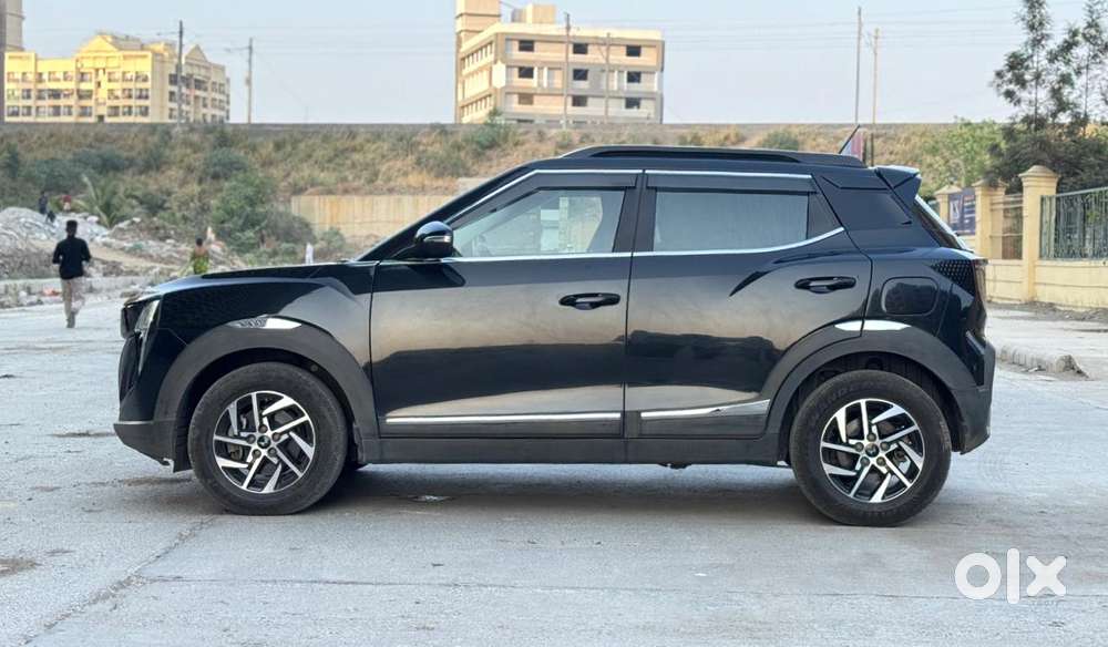 Mahindra Xuv 3xo Ax5 Pm Mt, 2024, Petrol