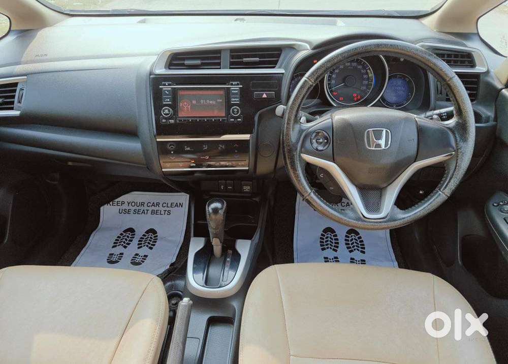 Honda Jazz V Automatic, 2016, Petrol