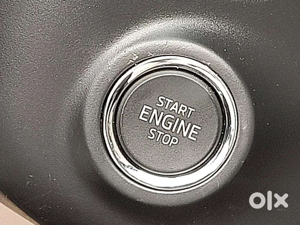 Skoda Slavia Style 1.0l Tsi At, 2024, Petrol