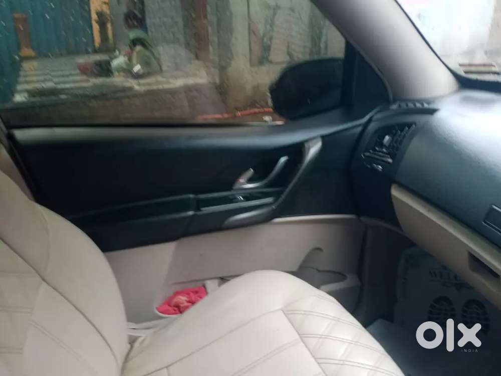 Mahindra Xuv500 2016 Diesel 150000 Km Driven
