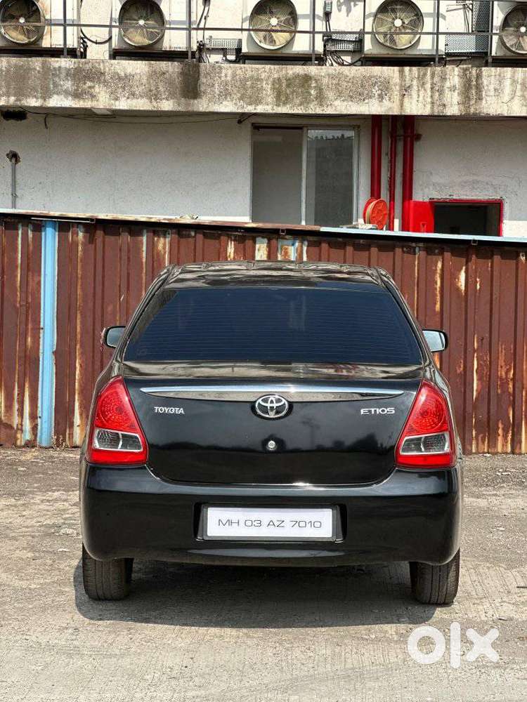 Toyota Etios 2010-2012 V, 2011, Petrol