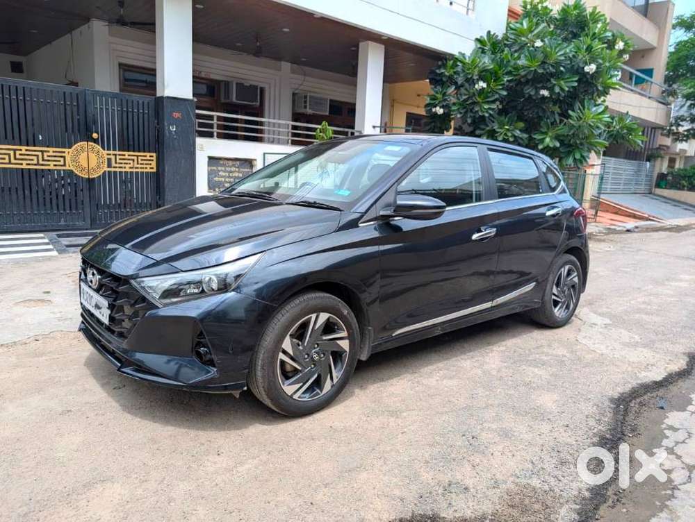Hyundai I20 Asta (o) 1.2 Mt, 2023, Petrol