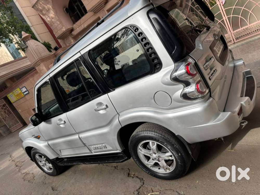 Mahindra Scorpio S10, 2017, Diesel