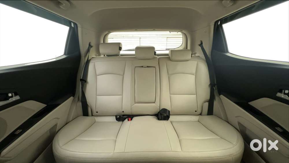 Mahindra Xuv300 W8 (o) 1.5 Diesel Amt, 2023, Diesel