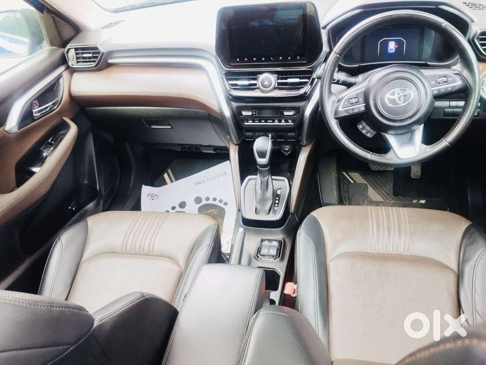 Toyota Urban Cruiser Hyryder 1.5 V Hybrid, 2023