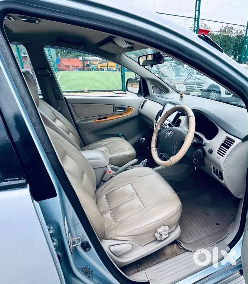Toyota Innova 2.5 Vx 8 Str Bsiv, 2010, Diesel