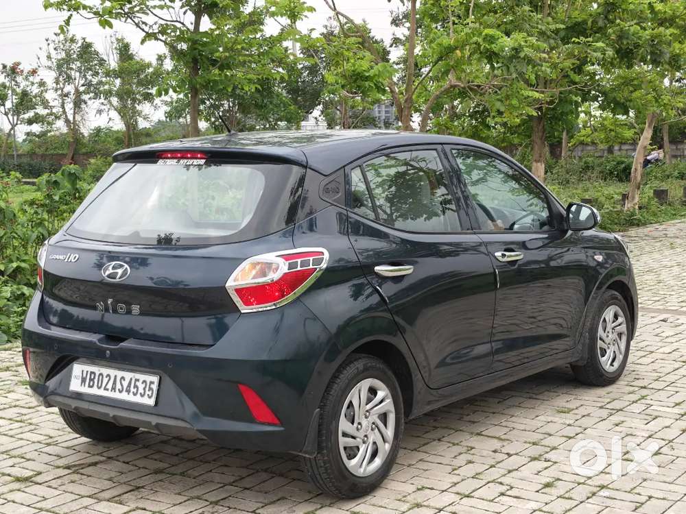 1st Owner G-i10 Nios (only 20k Km Driven)- Best Deal In North Bengal
