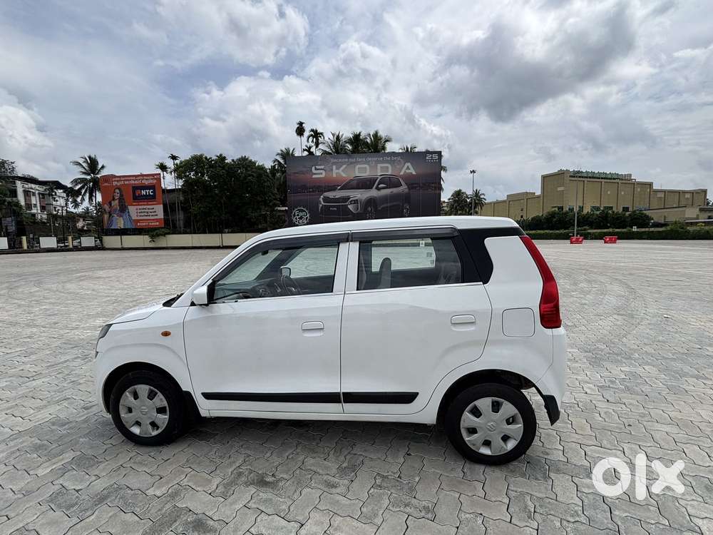 Maruti Suzuki Wagon R Vxi Plus, 2021, Petrol