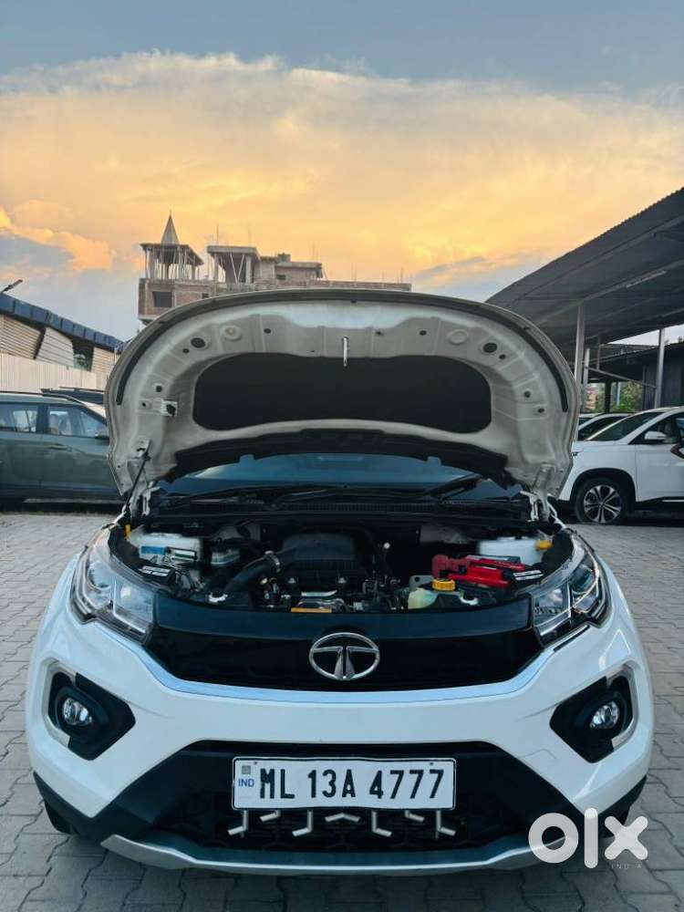 Tata Nexon 1.2 Revotron Xz Plus Premium, 2023, Petrol