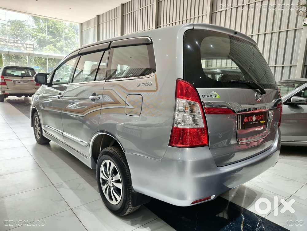 Toyota Innova 2.5 Vx 7 Seater Bs Iv, 2015, Diesel