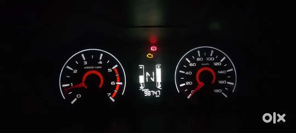 Mahindra Kuv 100 K6 6 Seater Car