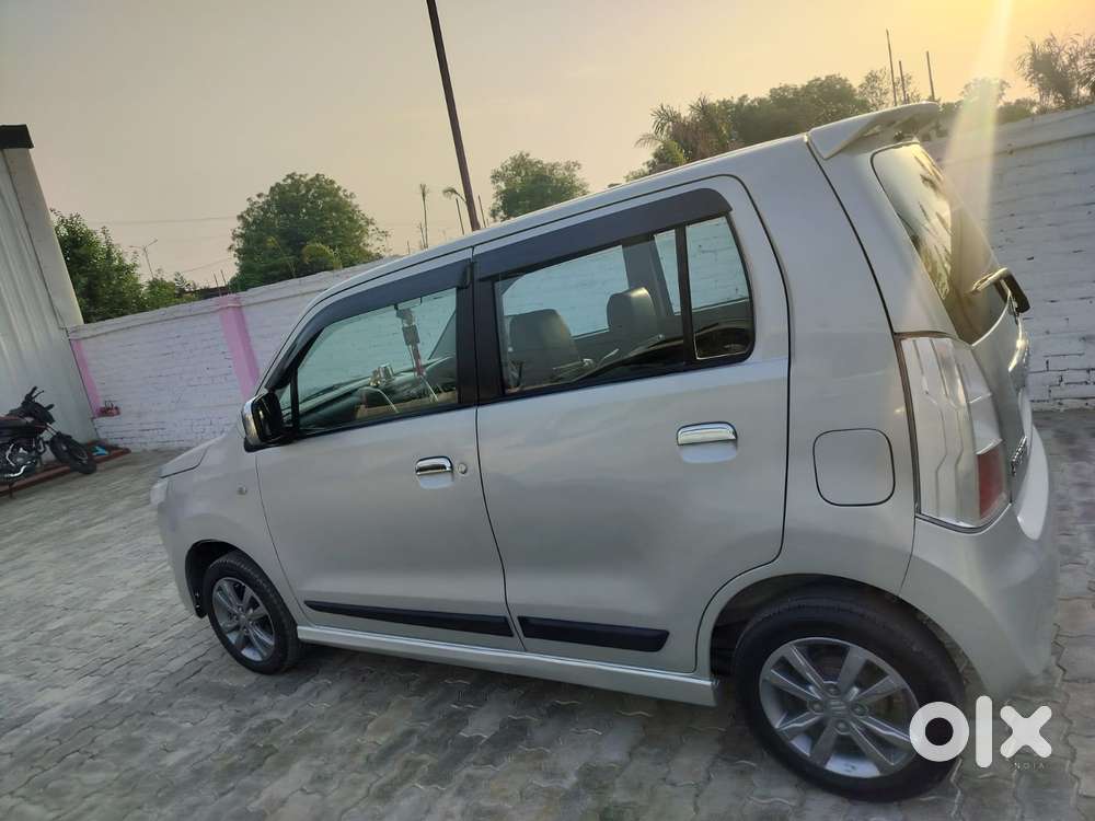 Maruti Suzuki Wagon R Stingray 1.0 Vxi Plus, 2016, Petrol