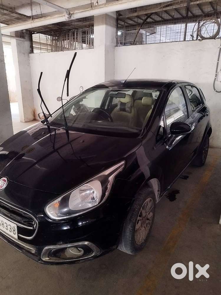 Fiat Punto Dielsel Black Colour 2016 Top End 75 Bhp