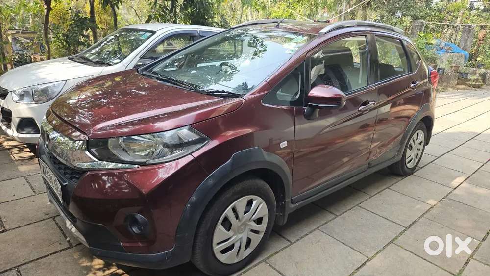 Single Owned Well Maintained Good Condition Honda Car.