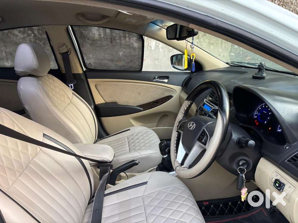 Verna 2013 Manual Top Model Fixed Price  / Only Genuine Buys Only Plz