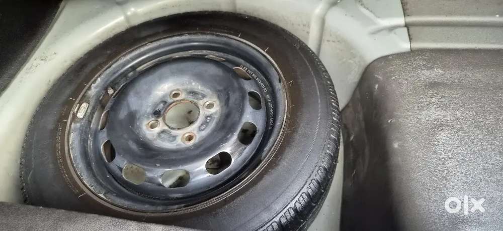 Ford Figo Petrol Zxi 2014