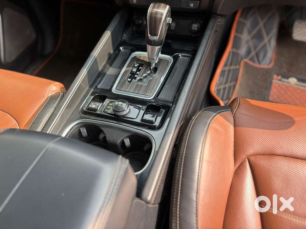 Mahindra Alturas G4 4wd At, 2019, Diesel