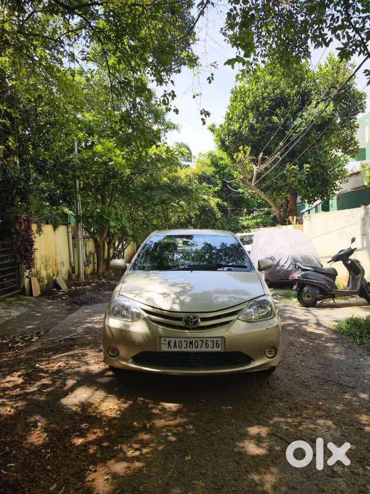 Toyota Etios Liva 2012
