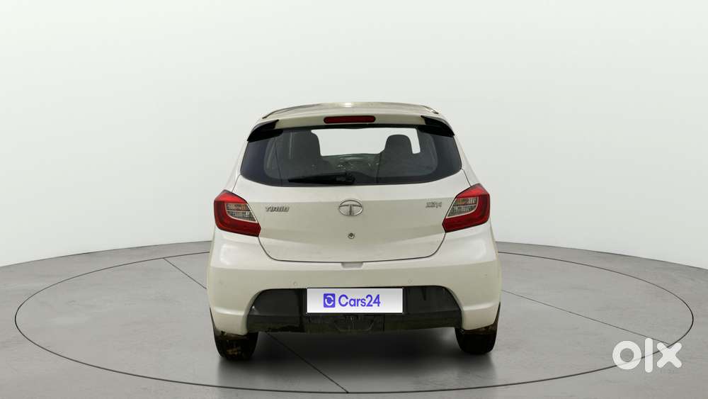 Tata Tiago 1.2 Revotron Xz, 2017, Petrol