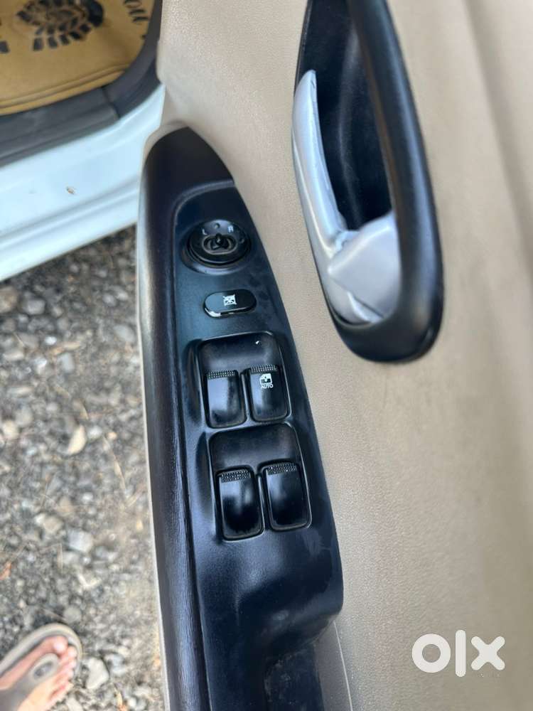 Hyundai I10 2012 Cng & Hybrids Well Maintained