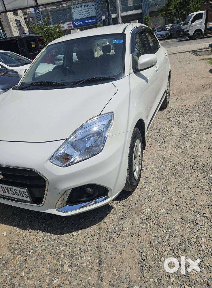 Maruti Suzuki Swift Dzire Vxi Optional, 2020, Petrol