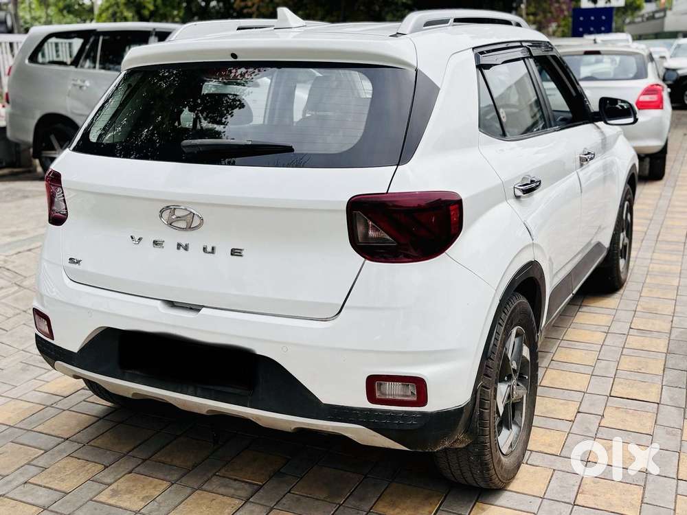 Hyundai Venue Sx Dual Tone Turbo, 2020, Diesel