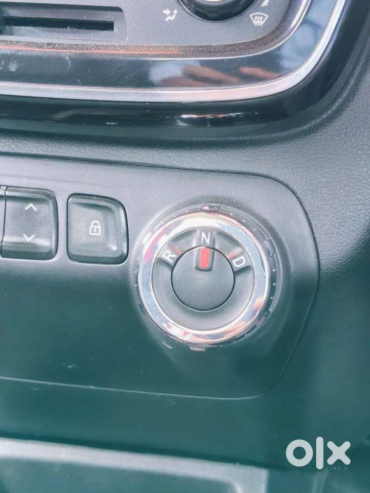 Renault Kwid 1.0 Rxt Amt Opt, 2018, Petrol