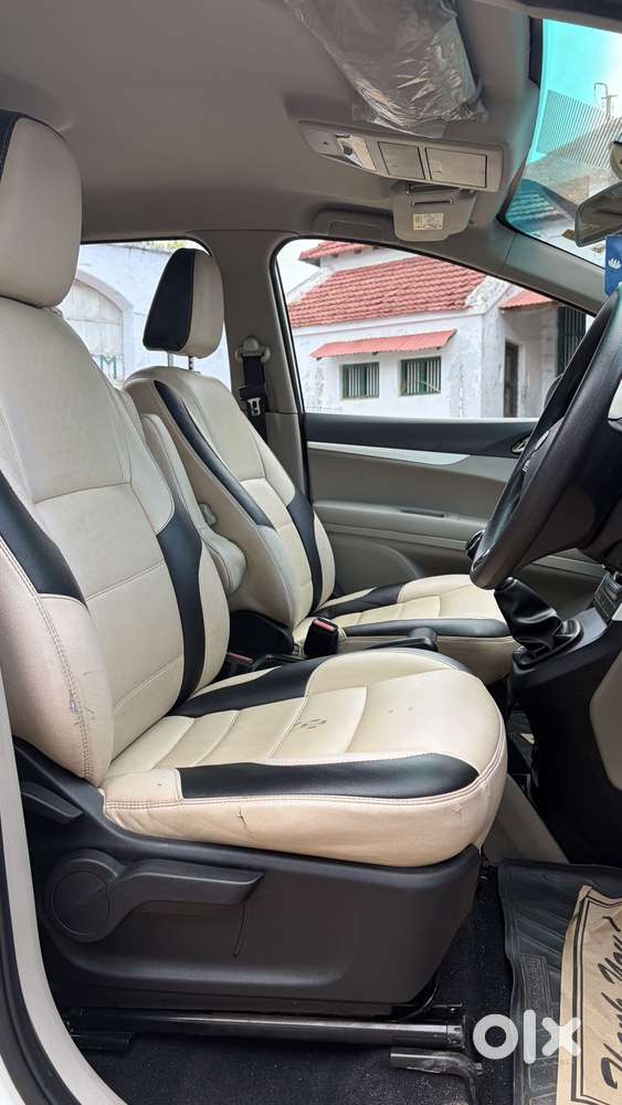 Mahindra Marazzo M6 8str, 2019, Diesel